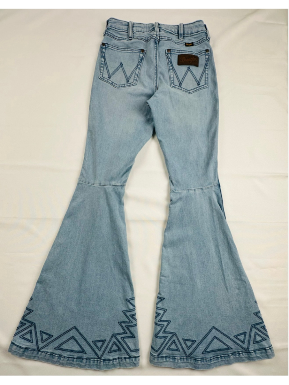 Wrangler Retro Premium Women’s 27x36 High Rise Embellished Trumpet Flare Jeans - Picture 6 of 14